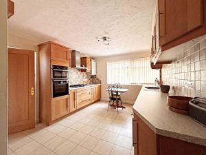 Kitchen- click for photo gallery